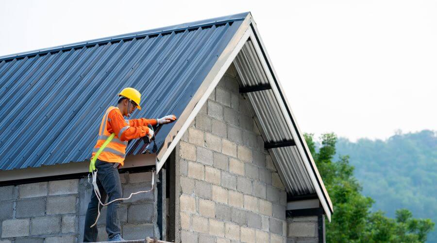 Expert Emergency Roof Repairs services in Roxana, KY